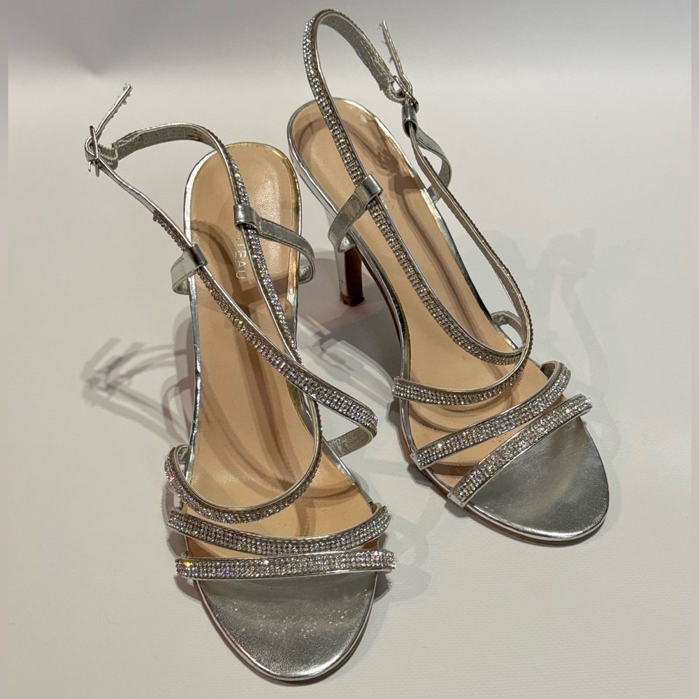 Le Château Silver Rhinestone Strappy Heels — Size 10